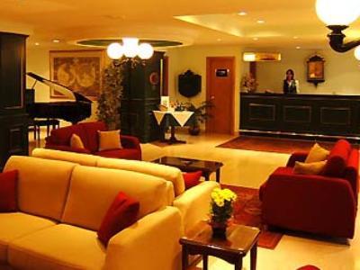 The Crown Hotel 부지바 외부 사진